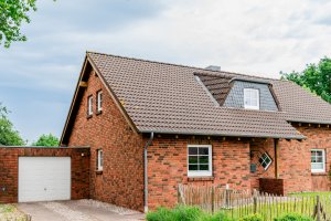 Einfamilienhaus mit großem Grundstück Nähe Süderbrarup